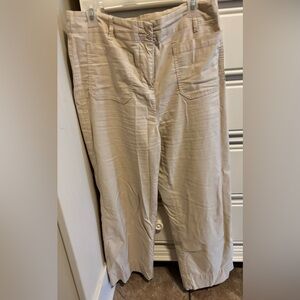 Nicole Miller khaki wide leg cropped pants, size 8, very roomy, w pockets
